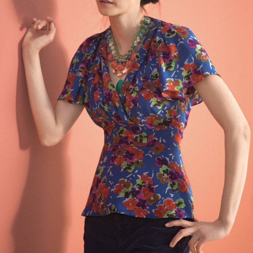 Anthropologie Floral Silk V-Neck Top Flutter Sleeve Dayflower Blouse, Size 4
